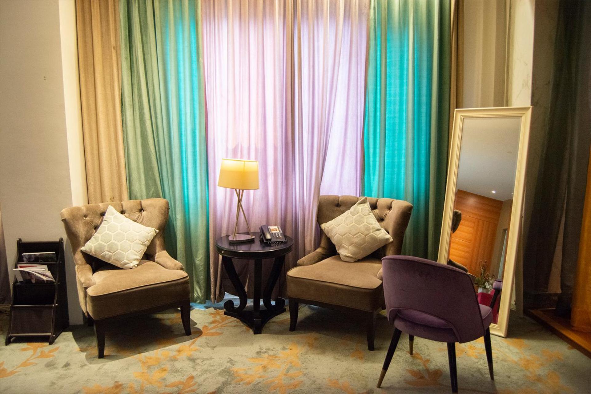 Royal Asnof Hotel Pekanbaru Esterno foto